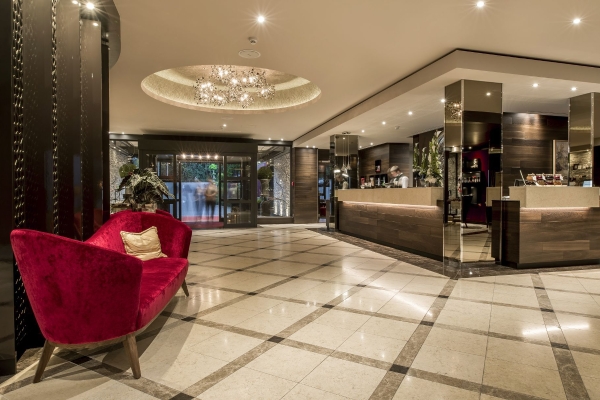 Land & Golf Hotel